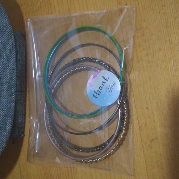 80 style bangle bracelet lot - Picture 8 of 8